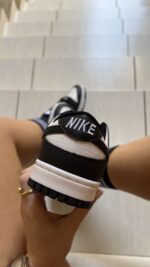 Tênis Dunk Preto e Branco Unissex - Imagem 3
