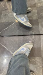 Tênis Dunk Cinza e Azul Feminino - Imagem 2