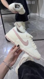 Tênis Dunk Creme Rosa