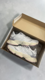 Tênis NB 9060 Branco/Cinza/Rosa BB Sintético